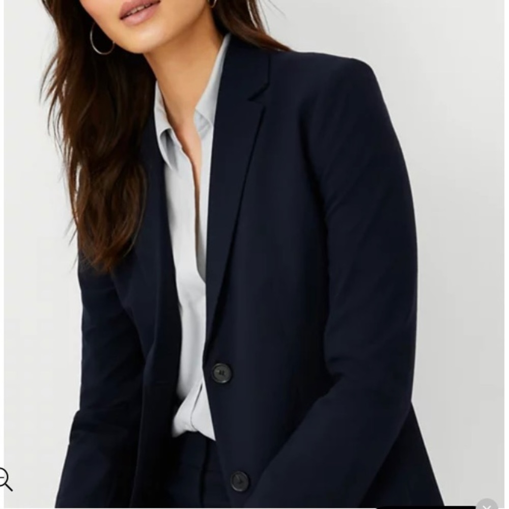 Ann Taylor The Long Two Button Blazer in Seasonal Stretch in Perfect Navy